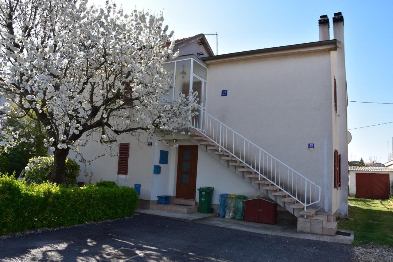 Apartman Miki Fažana Esterno foto
