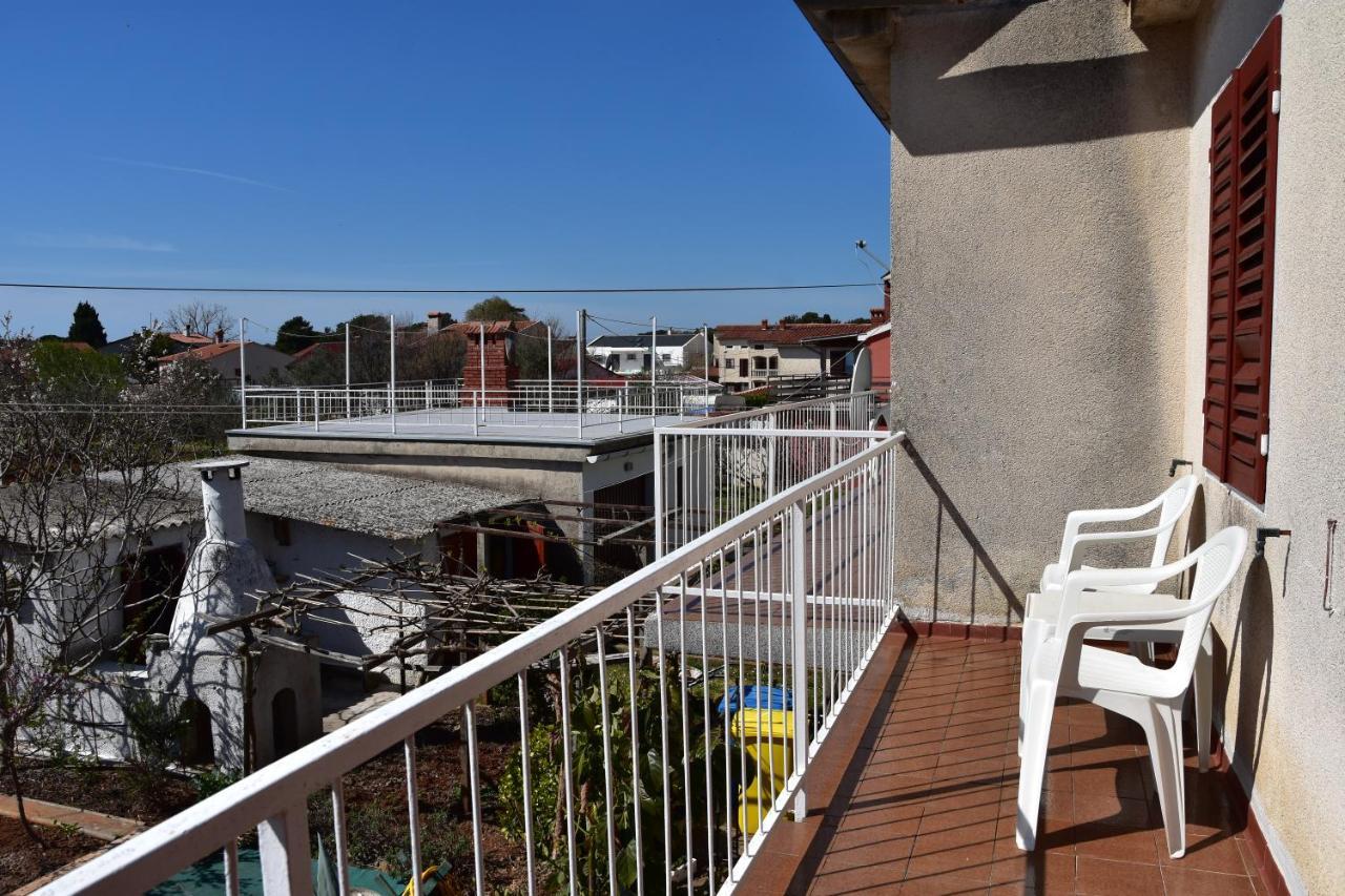 Apartman Miki Fažana Esterno foto